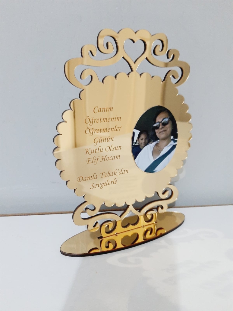 ÖĞRETMEN İSİMLİK 20 CM + RESİM
